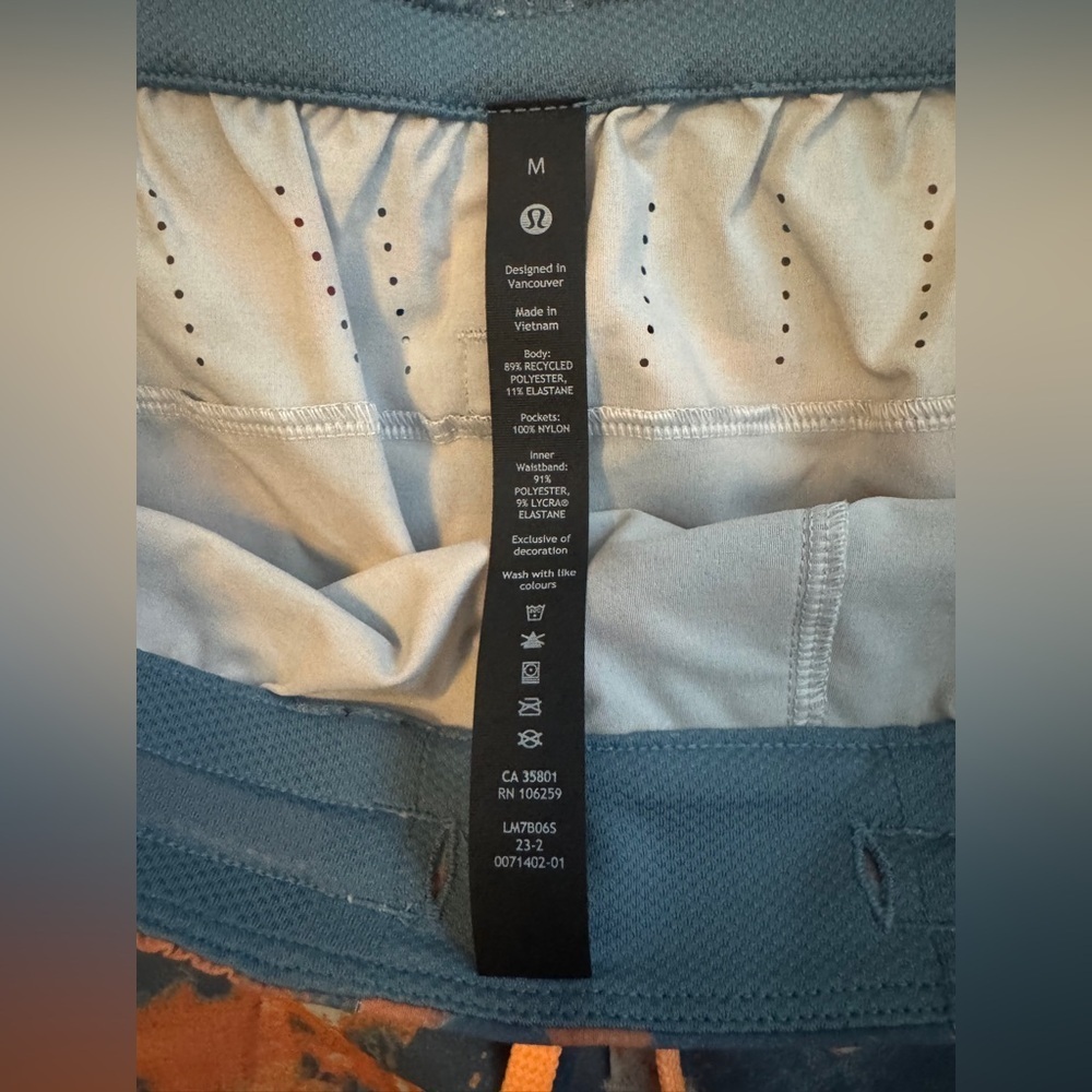 Lululemon Water- Repellent Hiking Short 8" - Picture 7 of 12
